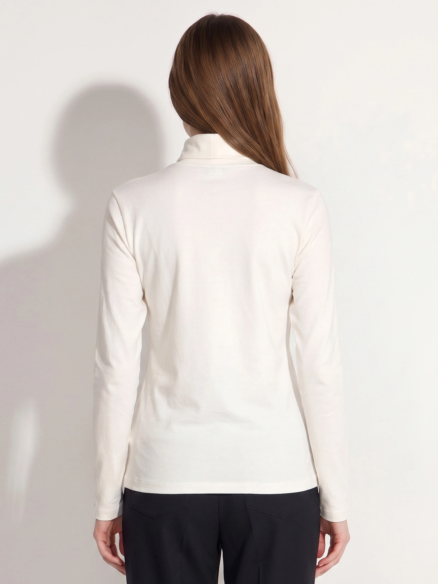 Водолазка молочного цвета из смесового хлопка